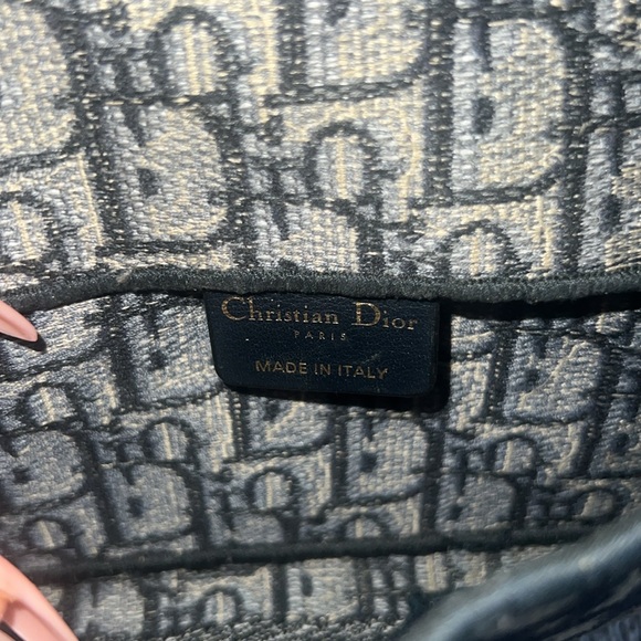CHRISTIAN DIOR
Oblique Slim Saddle Pouch Blue - Picture 7 of 9